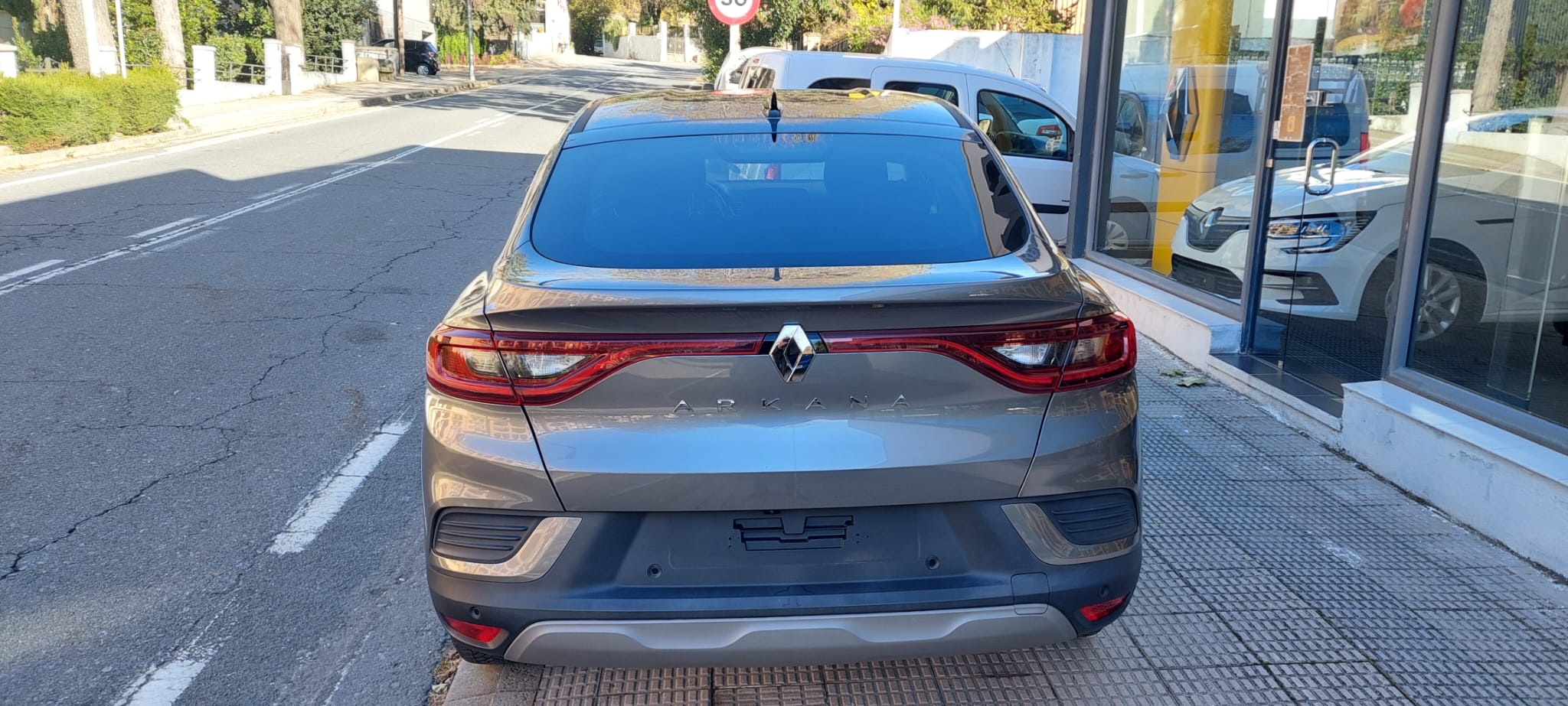 Renault Arkana 140CV MYH miniatura 9